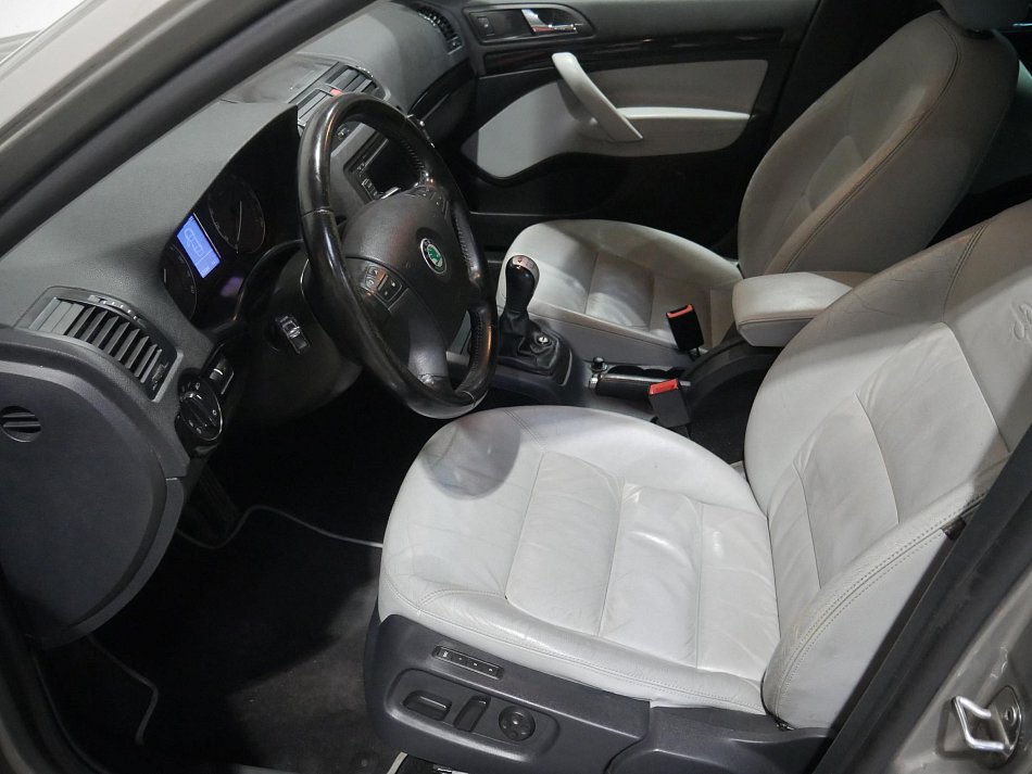 Škoda Octavia II 2.0 TDi  4x4