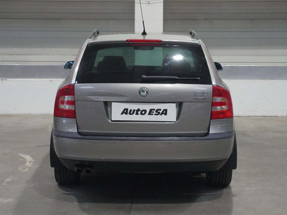 Škoda Octavia II 2.0 TDi  4x4