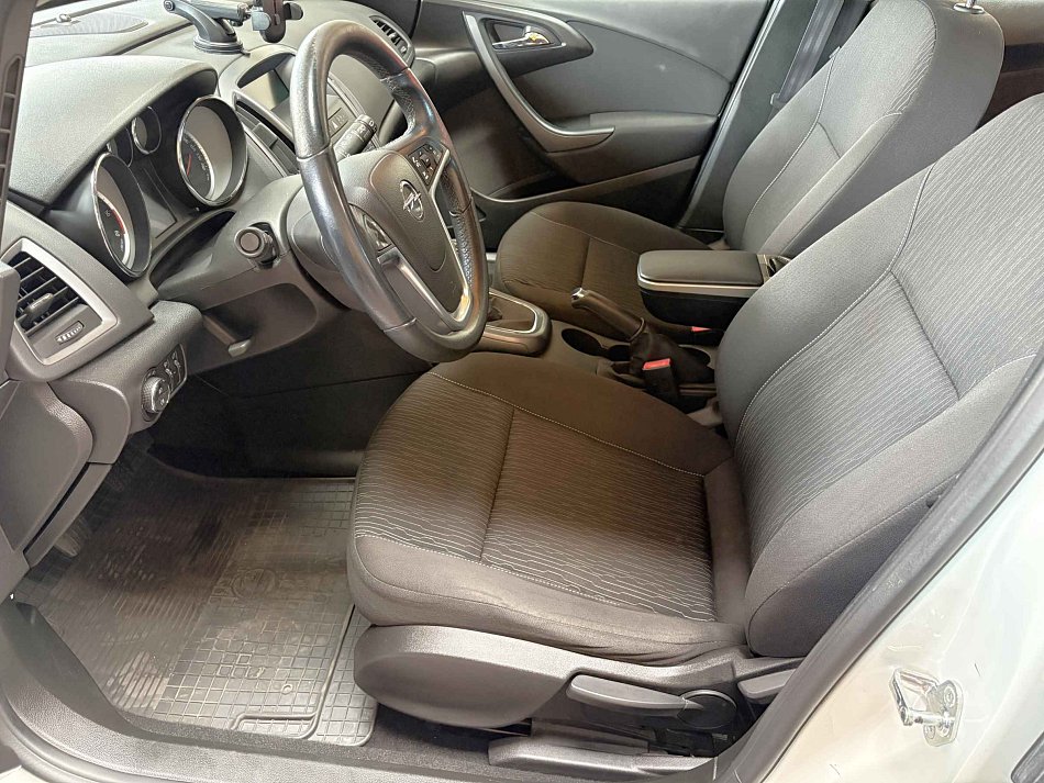 Opel Astra 1.6 CDTi 