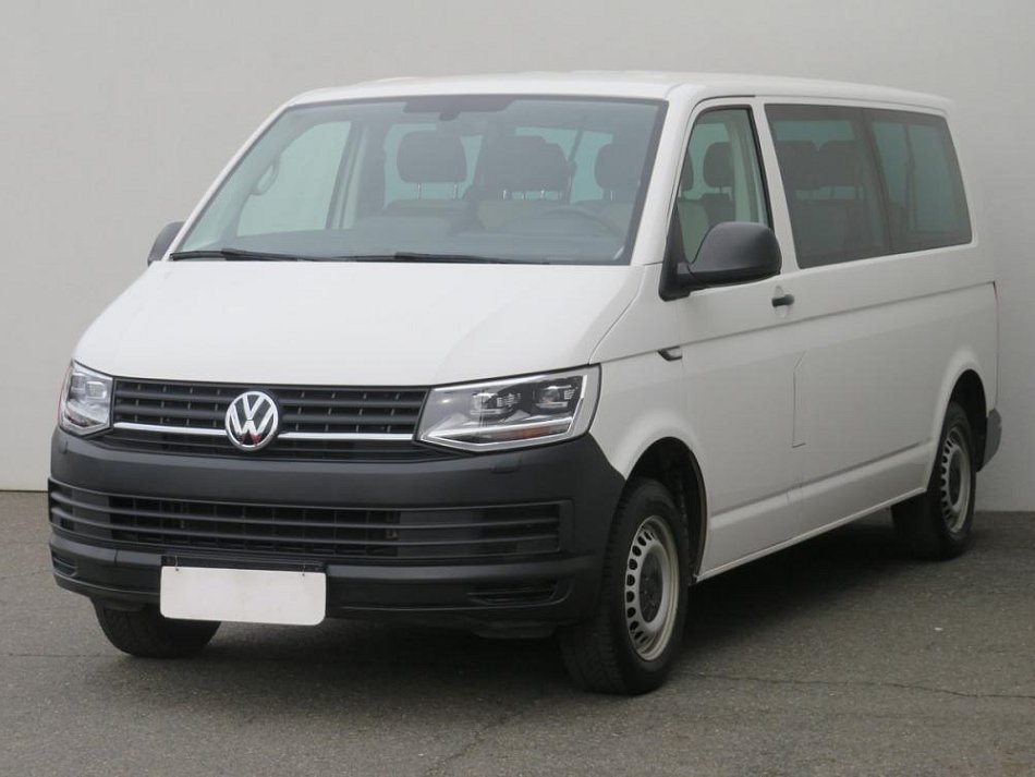 Volkswagen Transporter 2.0TDi  L2 9míst