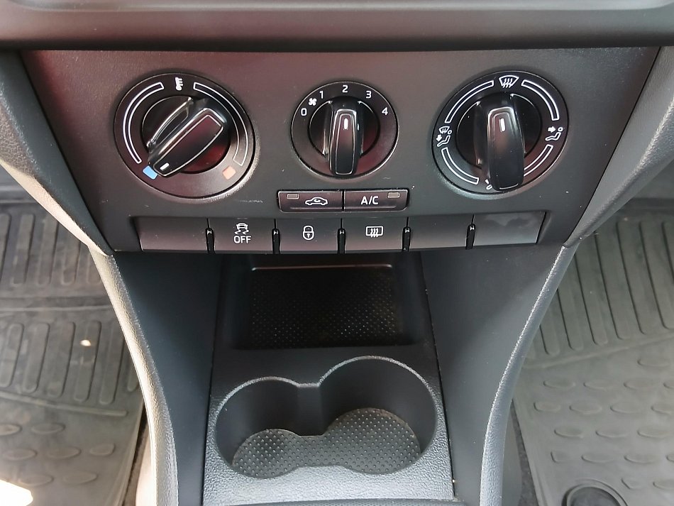 Škoda Rapid 1.6 TDi Fresh