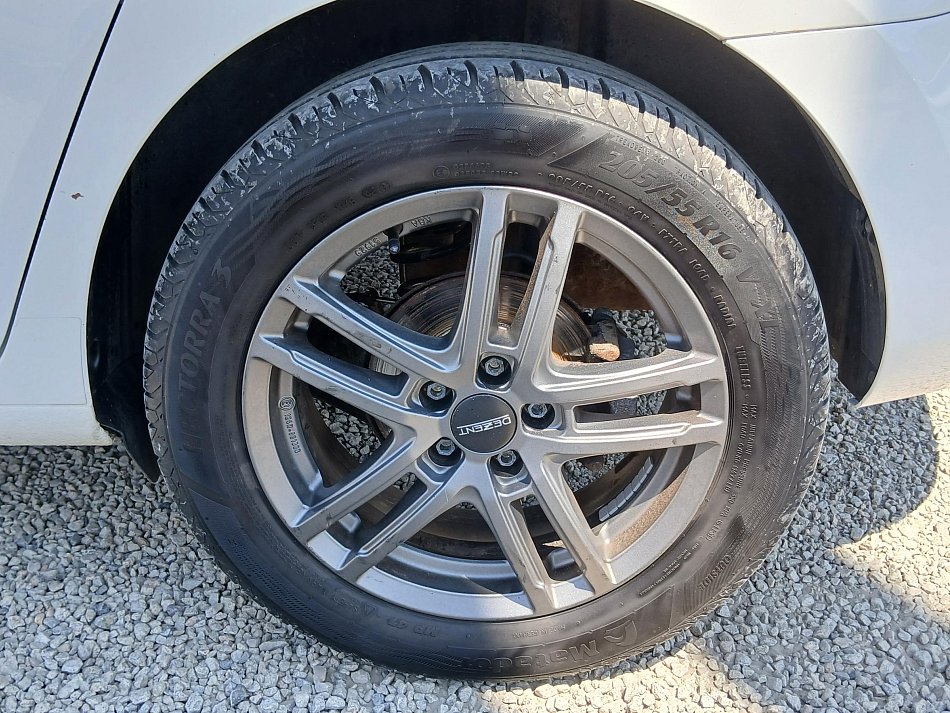 Škoda Rapid 1.6 TDi Fresh