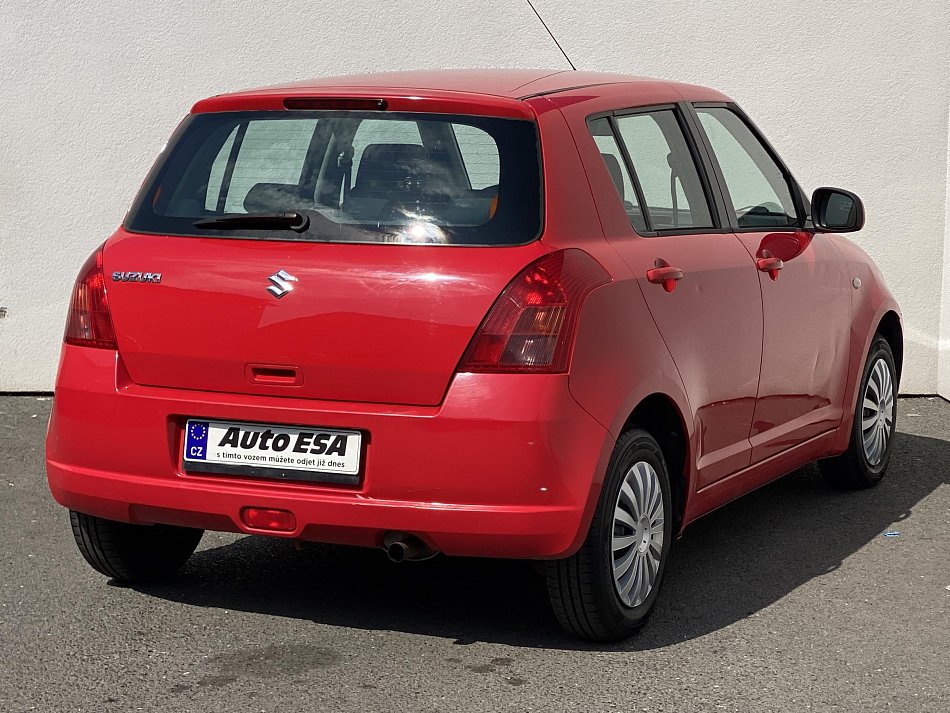 Suzuki Swift 1.3i 