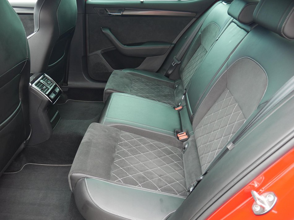 Škoda Superb III 2.0 TDi SportLine 4x4