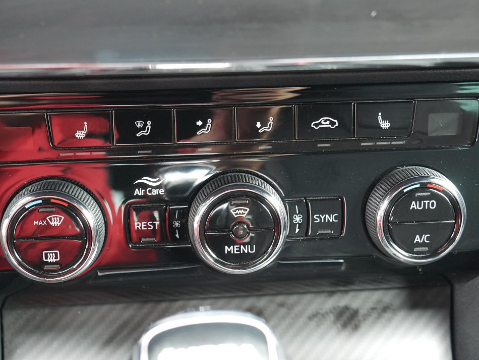 Škoda Superb III 2.0 TDi SportLine 4x4