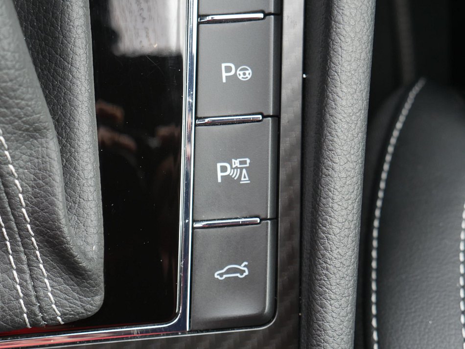 Škoda Superb III 2.0 TDi SportLine 4x4