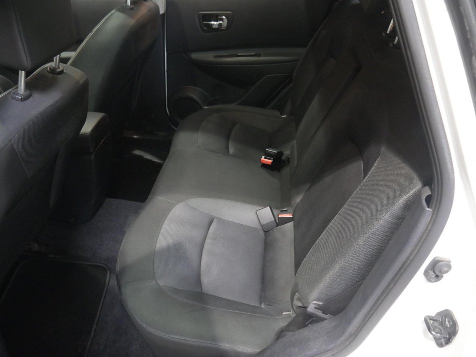 Nissan Qashqai 1.6i 