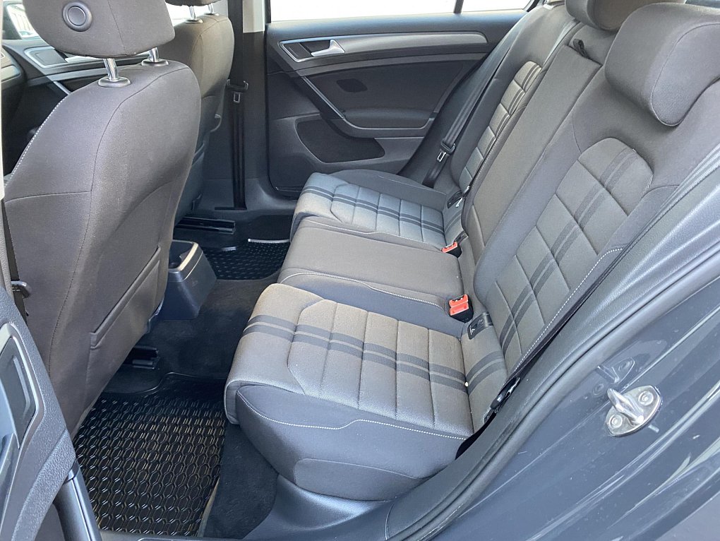 Volkswagen Golf 1.2TSi 