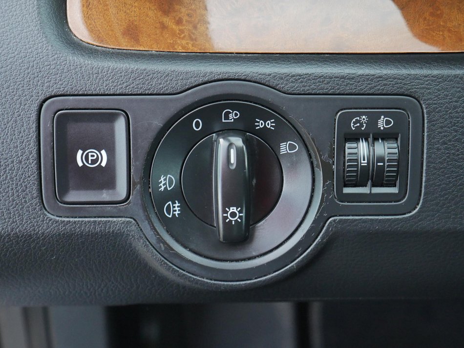 Volkswagen Passat 2.0 TDi 