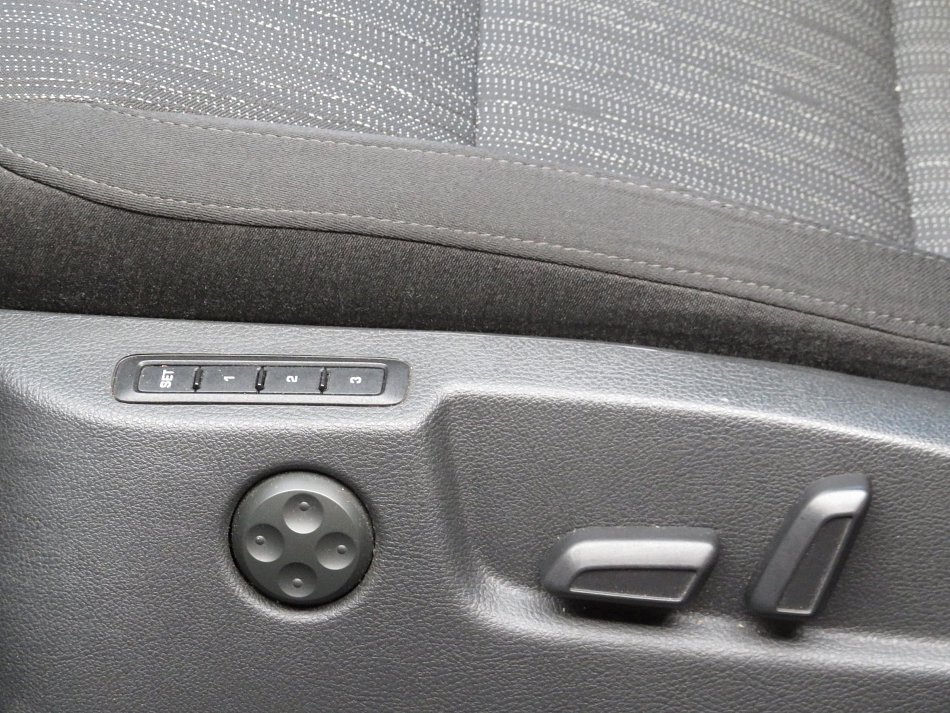 Škoda Superb II 2.0 TDi Elegance