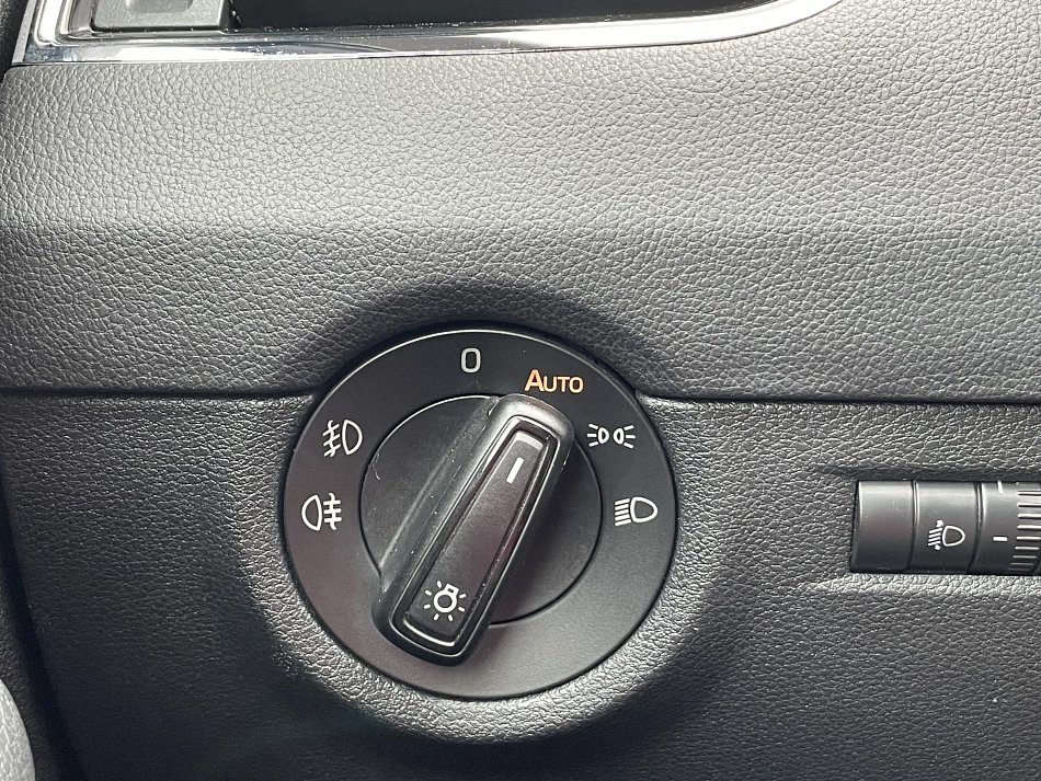 Škoda Octavia III 2.0 TDi Elegance