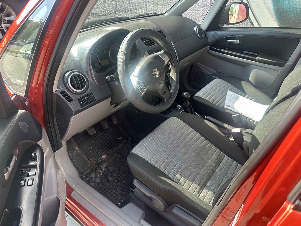 Suzuki SX4 1.6i 