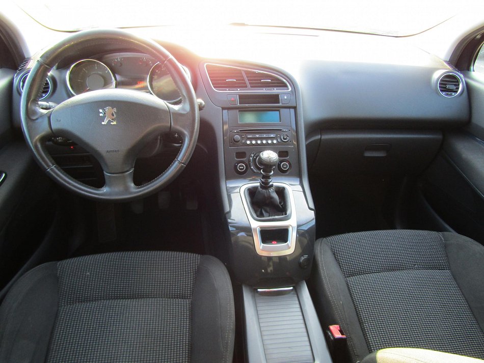 Peugeot 5008 2.0 HDi 