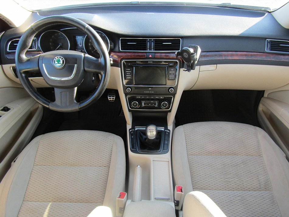 Škoda Superb II 2.0TDI Elegance