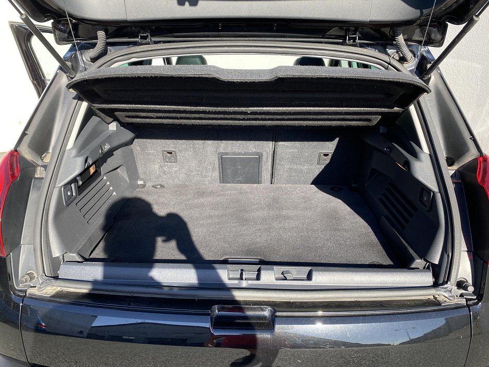 Peugeot 3008 1.2 PT Allure