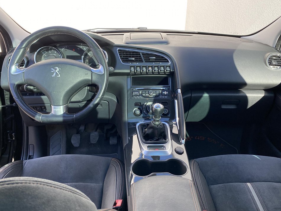 Peugeot 3008 1.2 PT Allure