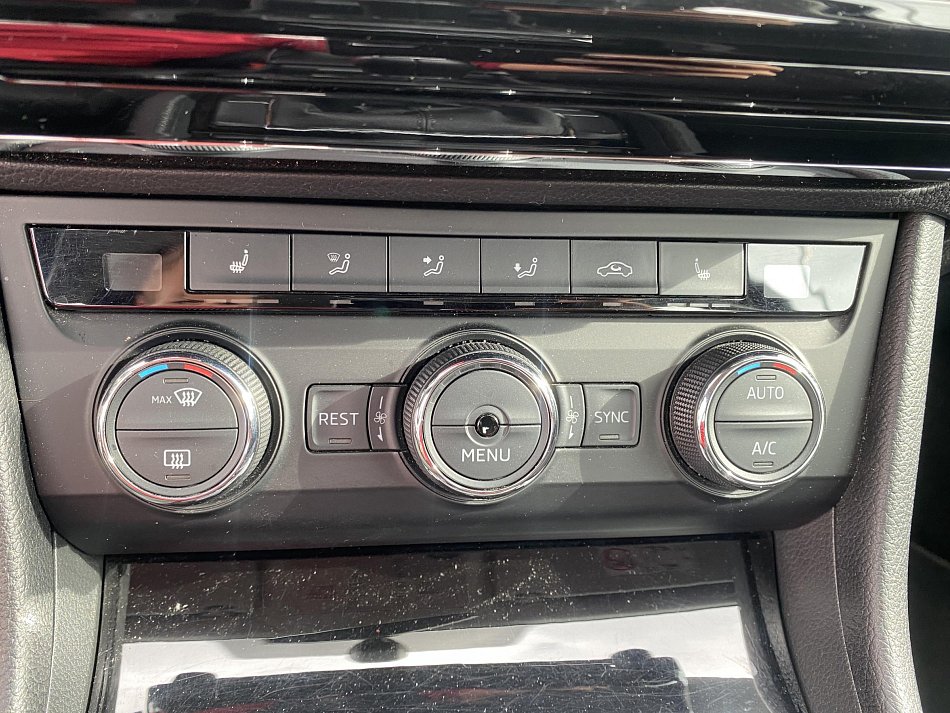 Škoda Superb III 2.0 TDi Style 4X4