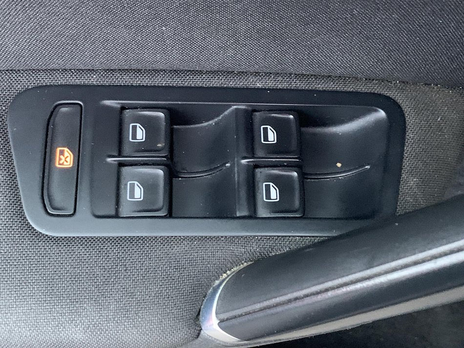 Volkswagen Golf 1.6 TDi 