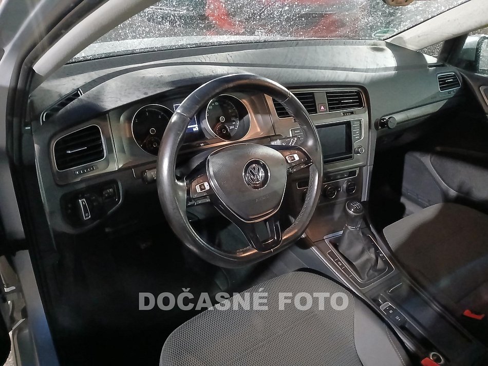 Volkswagen Golf 1.6 TDi 