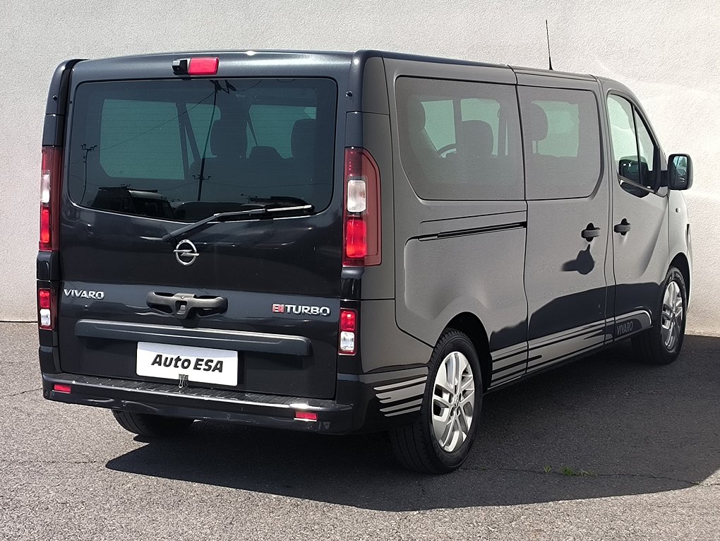 Opel Vivaro 1.6CDTi Sport L2H1 8míst
