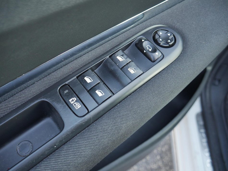 Peugeot 3008 2.0 HDi Premium