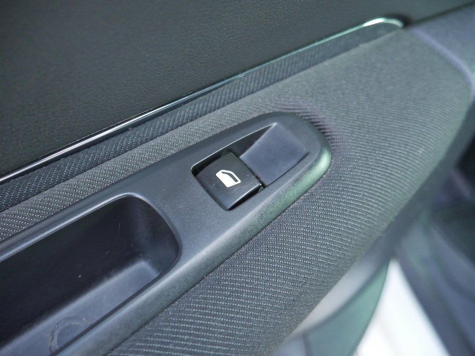 Peugeot 3008 2.0 HDi Premium