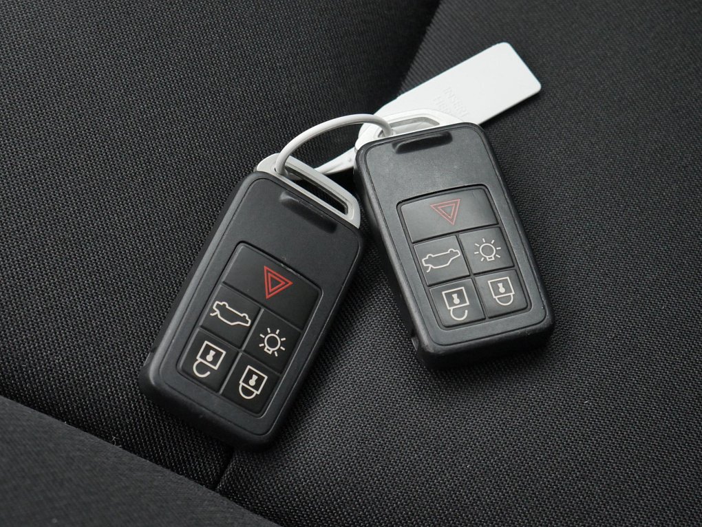 Volvo V60 2.4 D4 Cross Country 4x4