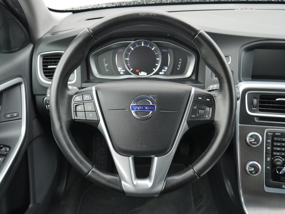 Volvo V60 2.4 D4 Cross Country 4x4