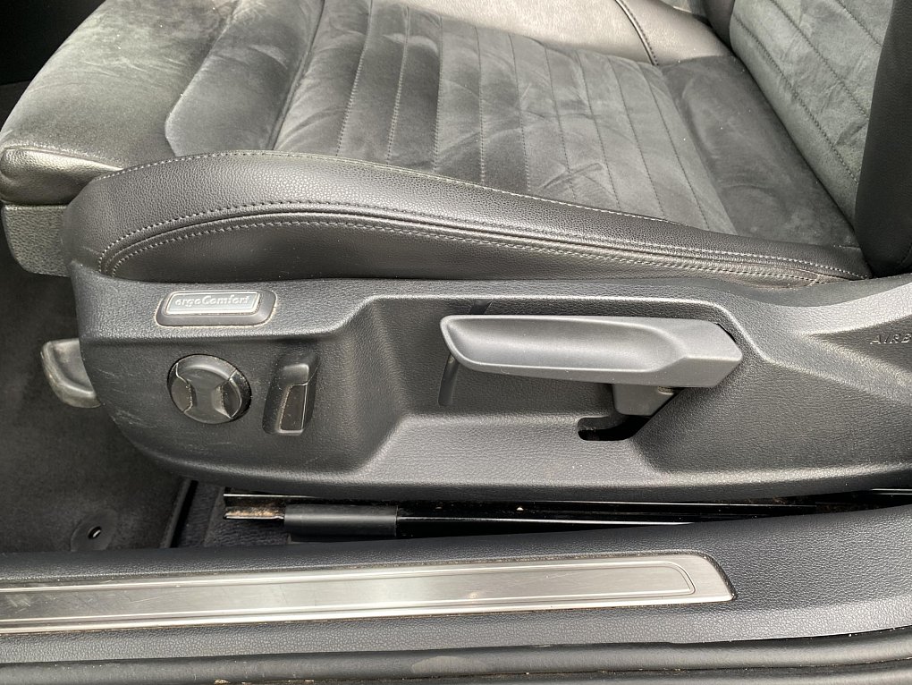 Volkswagen Passat 2.0 TDi 