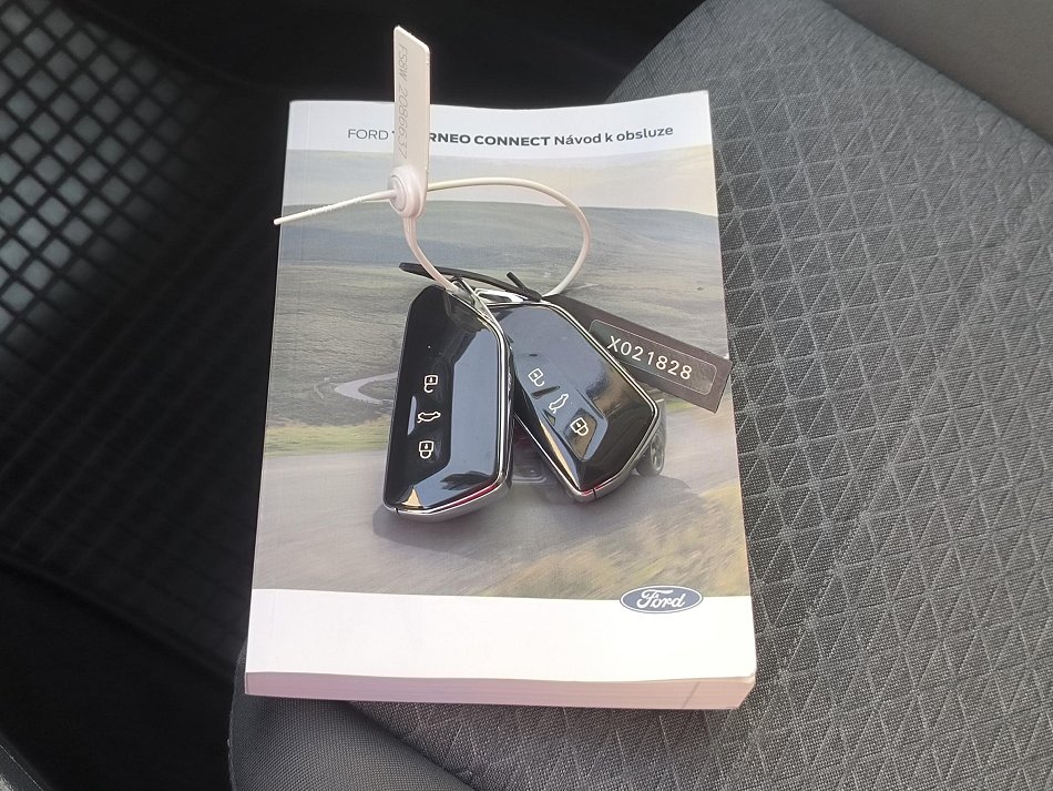 Ford Tourneo Connect 2.0TDCi  MAXi 7míst