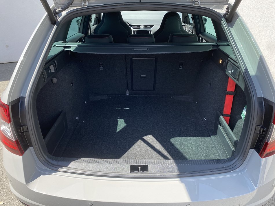 Škoda Octavia III 2.0 TSi RS Challange