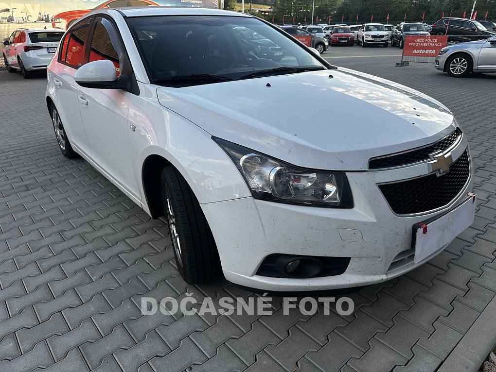 Chevrolet Cruze 1.6i 