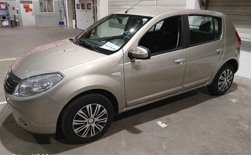 Dacia Sandero 1.6i 