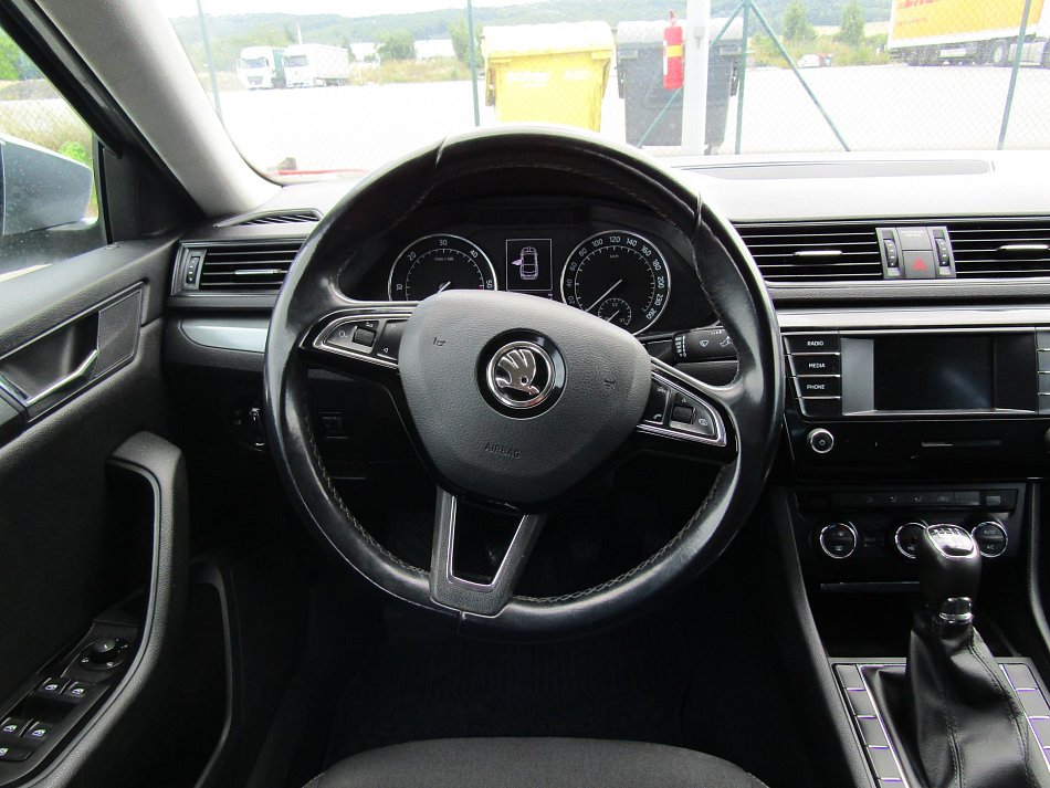 Škoda Superb III 2.0 TDi Active