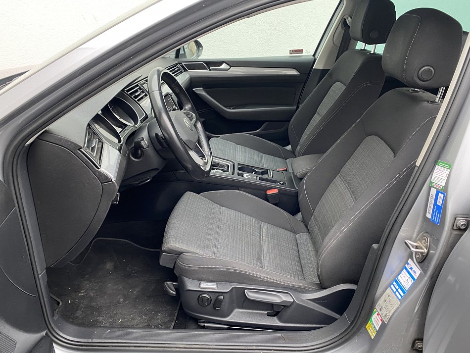 Volkswagen Passat 2.0 TDi Business