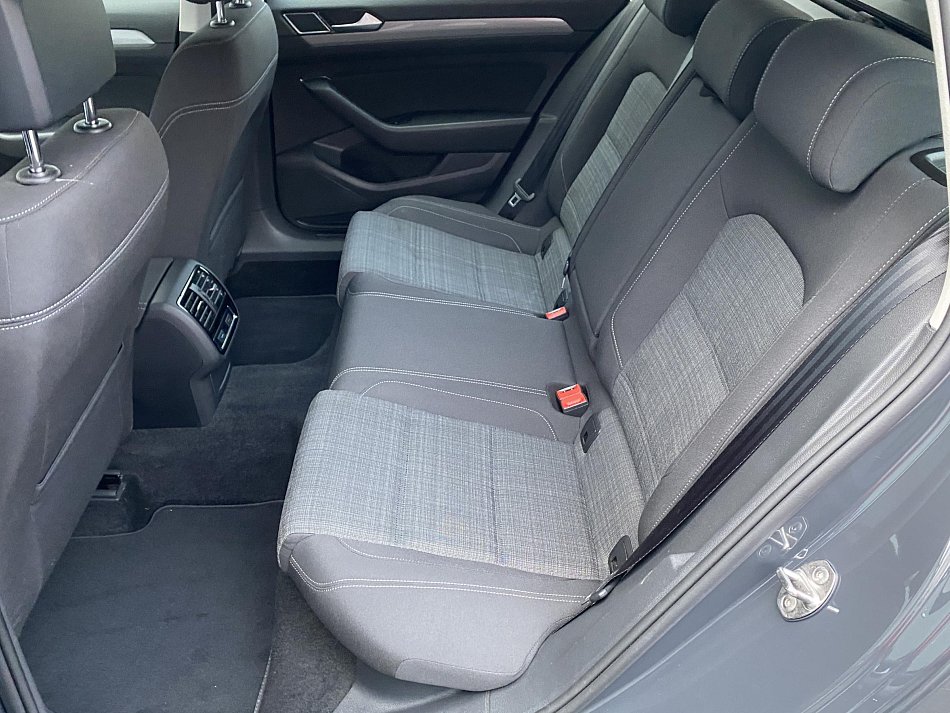 Volkswagen Passat 2.0 TDi Business