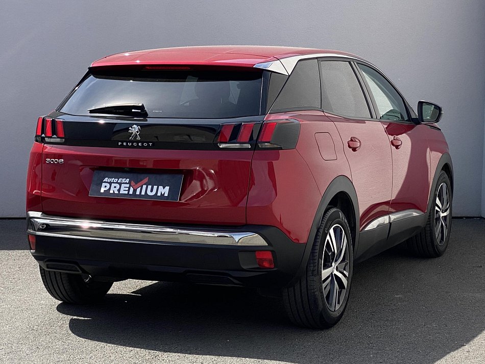 Peugeot 3008 1.2 PT Allure