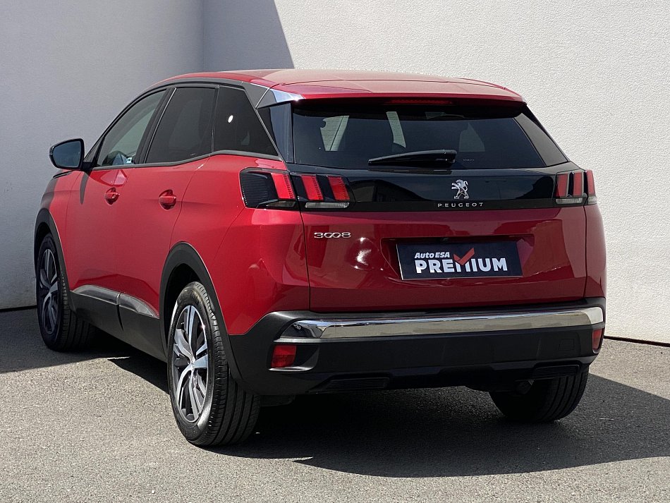 Peugeot 3008 1.2 PT Allure