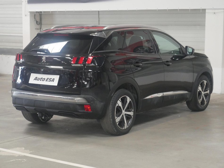 Peugeot 3008 1.2PT Allure