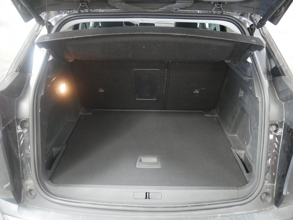 Peugeot 3008 1.2PT Allure