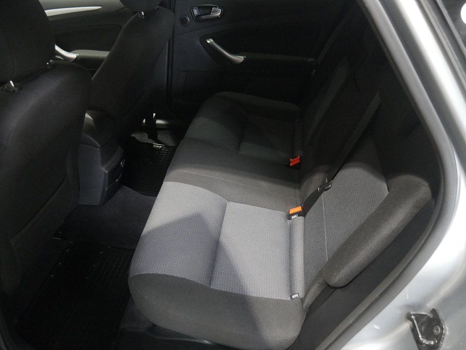 Ford Mondeo 1.6Ti-VCT 