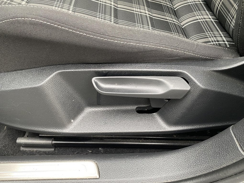 Volkswagen Golf 2.0 TDi GTD