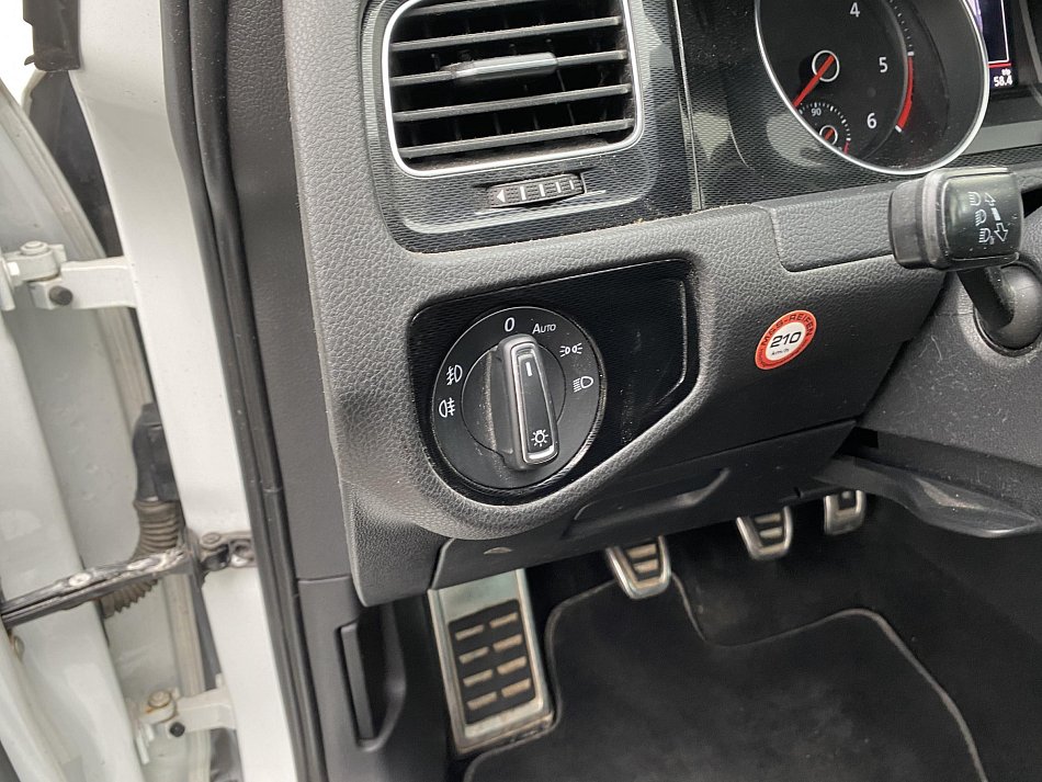 Volkswagen Golf 2.0 TDi GTD