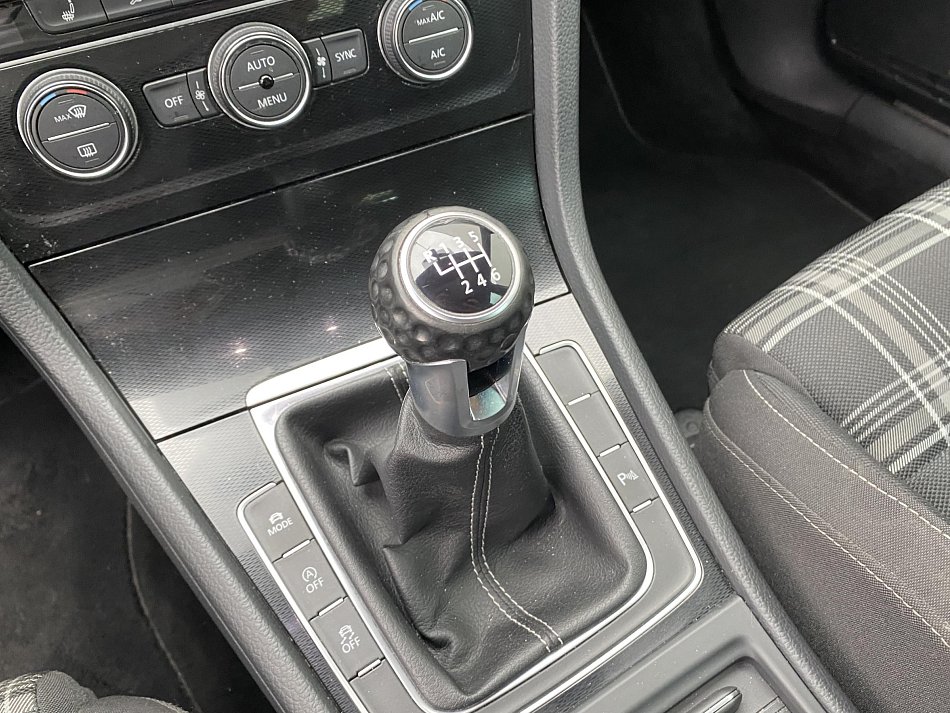 Volkswagen Golf 2.0 TDi GTD