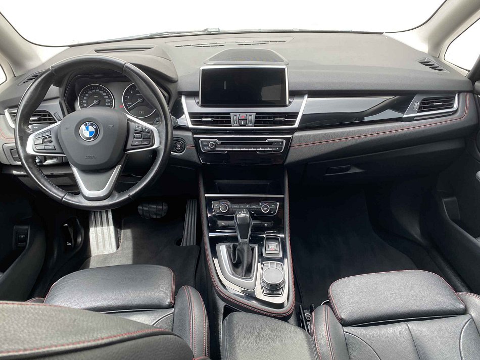 BMW Řada 2 2.0 i Sport Line 220 i