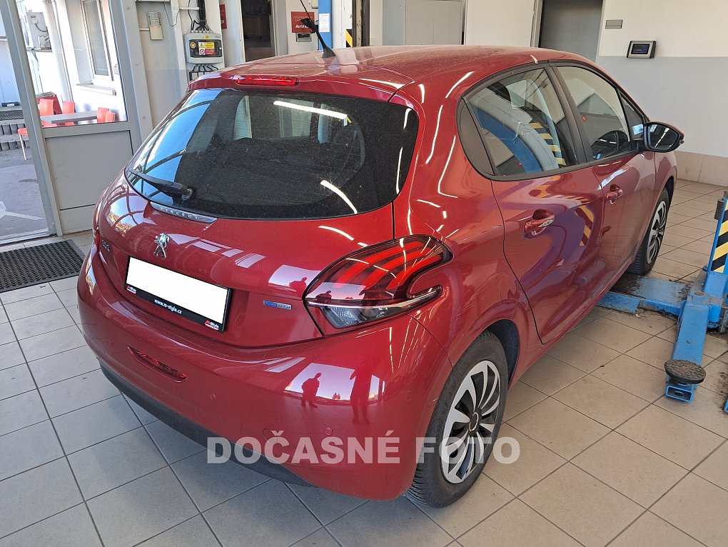 Peugeot 208 1.2. pt 