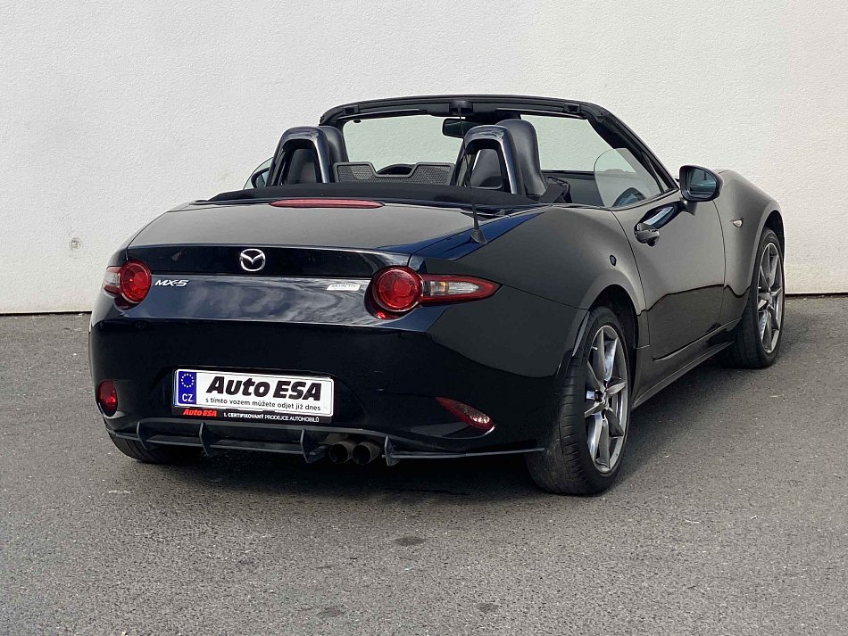 Mazda MX-5 2.0i 