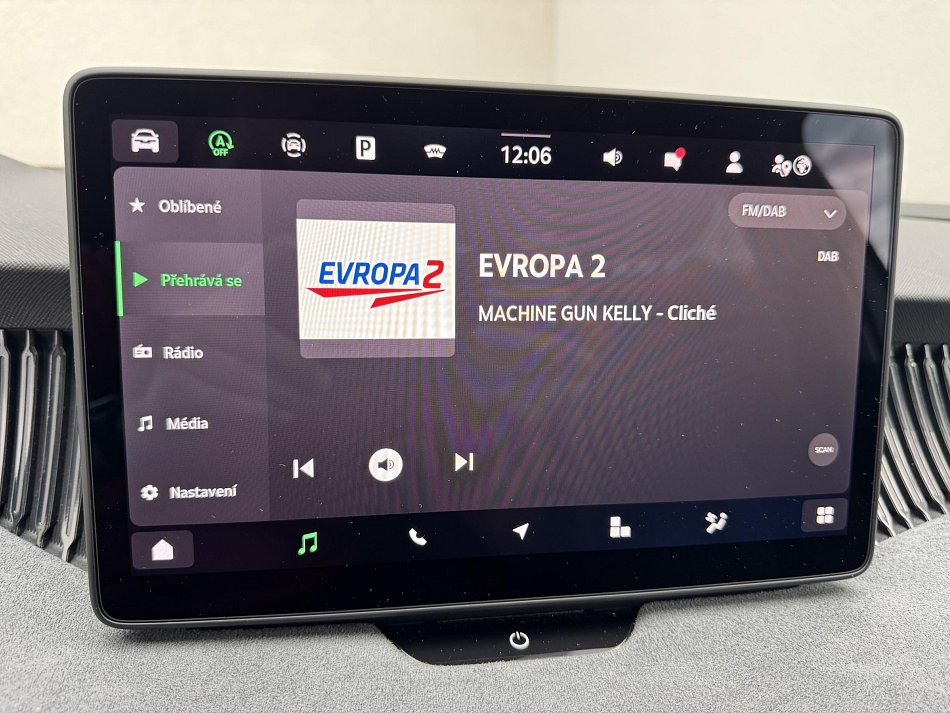 Škoda Superb IV 2.0 TDi Selection