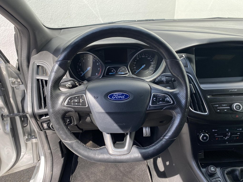 Ford Focus 1.0 EcoBoost ST-Line