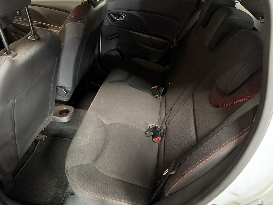 Renault Clio 1.2i 